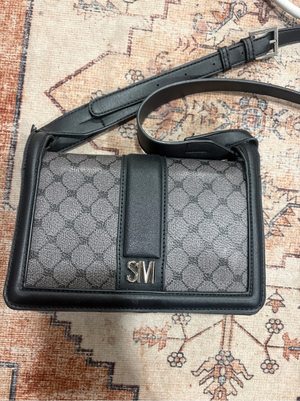 Steve Madden Black and Gray Patterned Crossbody Bag